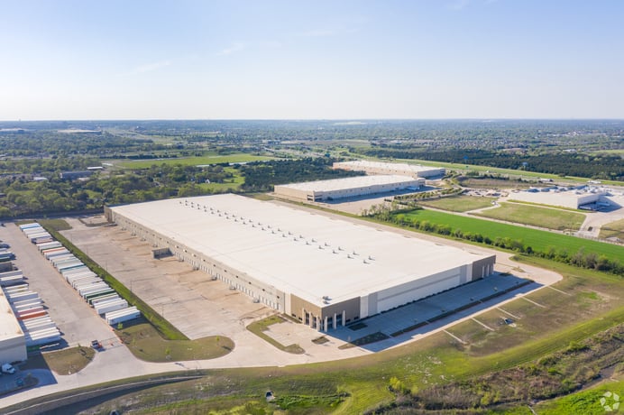 2821-Danieldale-Rd-Lancaster-TX-Aerial-View-of-the-Building-and-Truck-Court-4-LargeHighDefinition