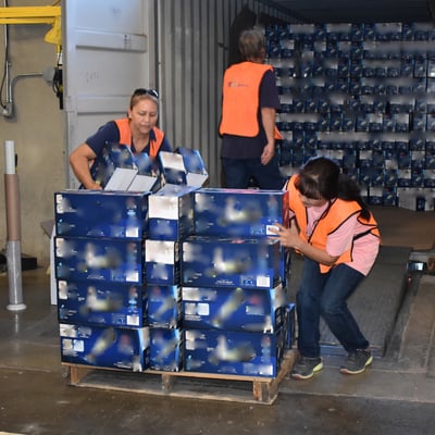 Container unloading